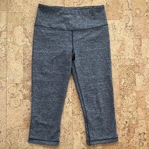 VICTORIA Secret’s VSX Sport Gray Knockout Crop Leggings
